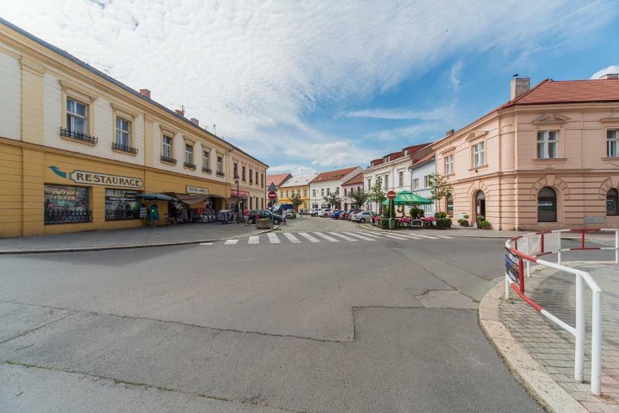 Pension U Kostela Cesky Brod Екстер'єр фото